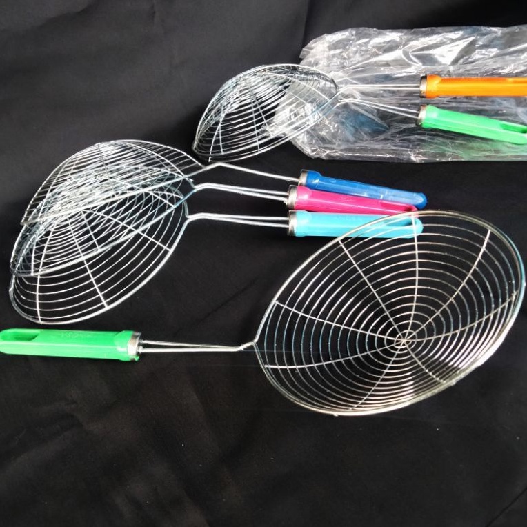 SEROKAN GORENGAN SEROKAN TIRISAN MINYAK GORENG SEROKAN PARABOLA