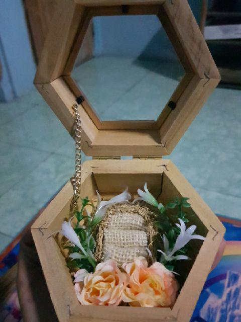 Tempat Cincin Kayu Rustic Hexagonal / Segi Enam
