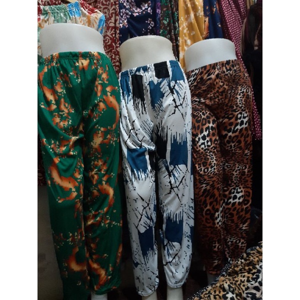 CELANA PANJANG MOTIF CELANA PANJANG HYGET MOTIF CELANA PANJANG SANTAI WANITA