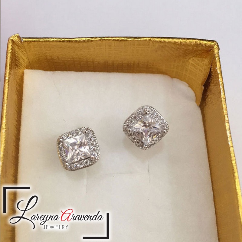 Anting Korea Wanita Perak S925 Model Square Cut Kristal Crystal Mewah AT035