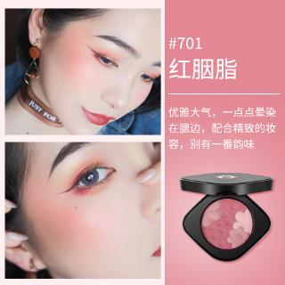 Blush On Bentuk Kelopak  Bunga  Dengan Berlian Imitasi Warna 