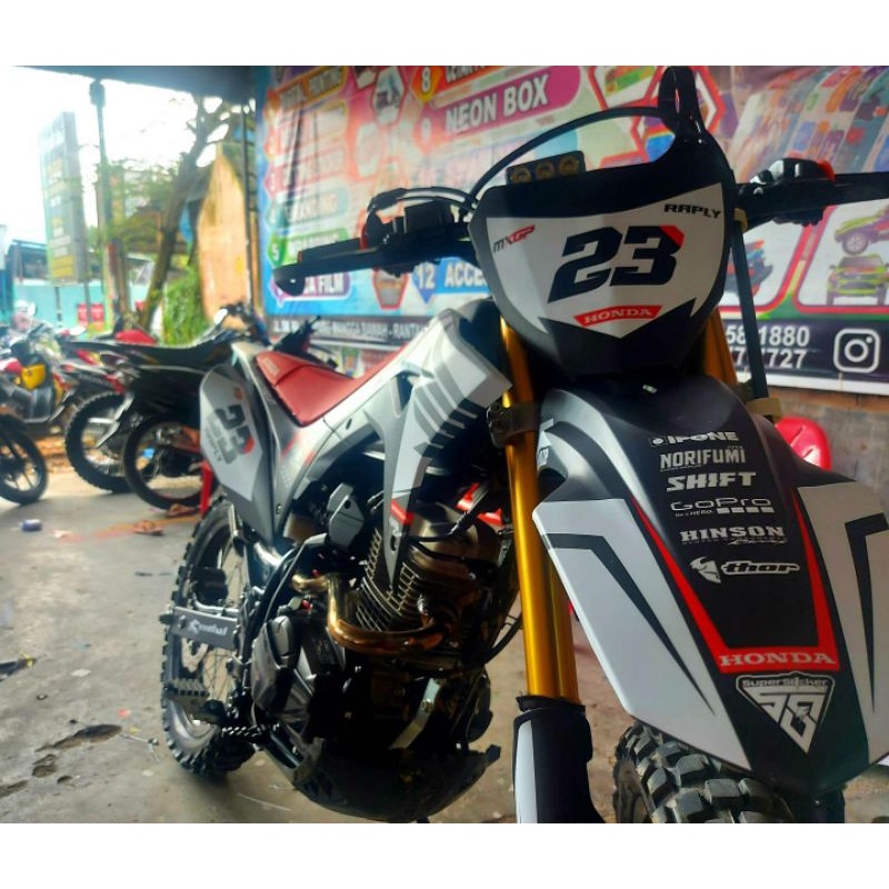 decal sticker fullbody crf laminasi doff
