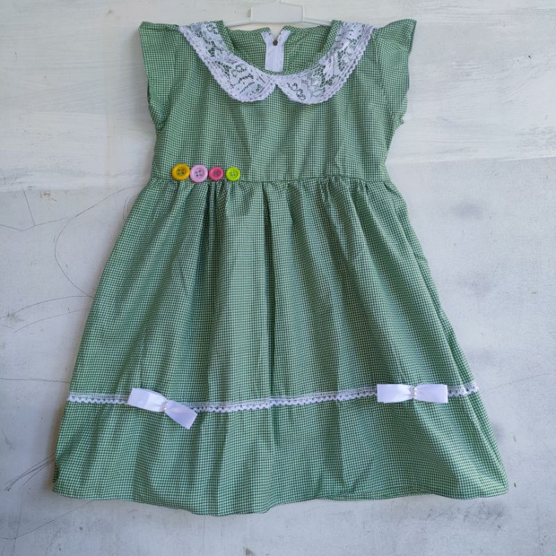 Dress anak 4 5 tahun cewek perempuan kerah brokat benik kotak  ( Dress Fourci )