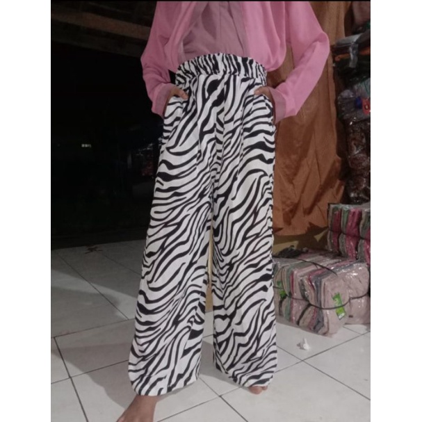 CELANA KULOT MOTIF ZEBRA ANAK USIA 8-9 TAHUN / CELANA KULOT ANAK TERBARU