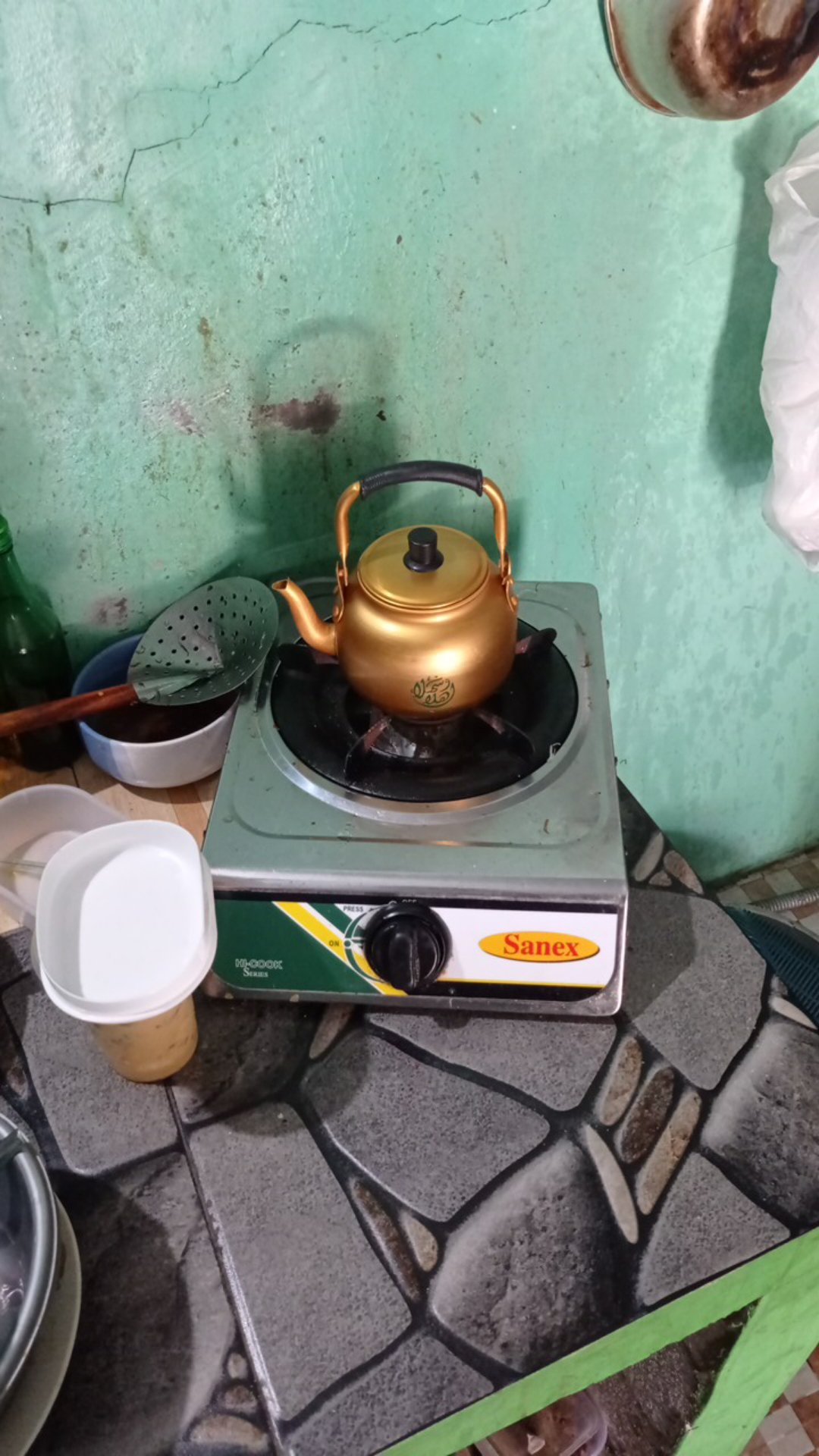 Teko Kuning Arab 1 Liter | Oleh Oleh Haji Dan Umroh