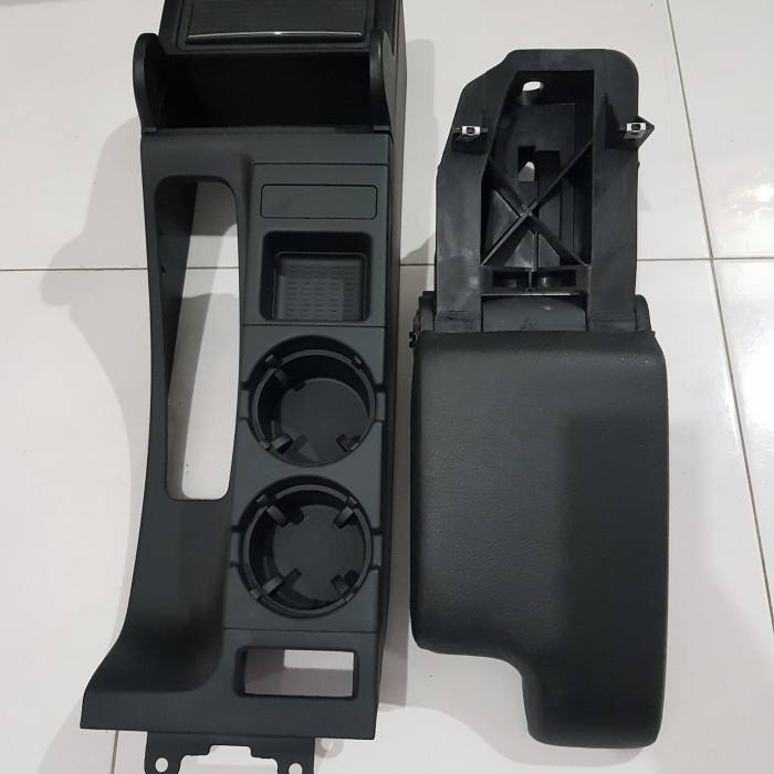 Bekas} armrest bmw e46 black Limited