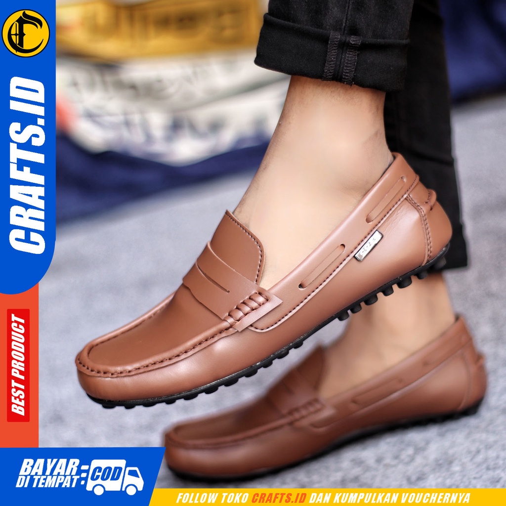 Sepatu Casual Pria Sepatu Slip On Pria Kulit Pu Kerja Kantor Kuliah Kondangan Sepatu Slop Pria Sepatu Hitam Pria CRAFTS IRISH