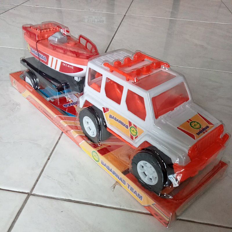 Mainan Mobil Jeep Gandeng Kapal Basarnas OCT6115