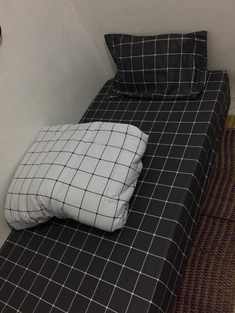 Bed Cover Set Sprei Motif Garis Putih Salur Hotel Katun Lokal Panca Tm Premium Size 180x200 Dll