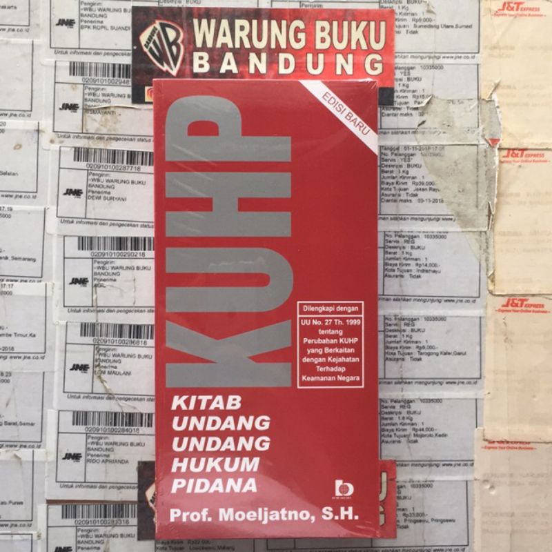 BUKU KUHP KITAB UNDANG UNDANG HUKUM PIDANA PROF.MOELJATNO S.H