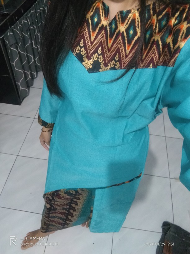 Couple Ashanti Sett Artomoro Grosir Sarimbit  Batik Kebaya Modern