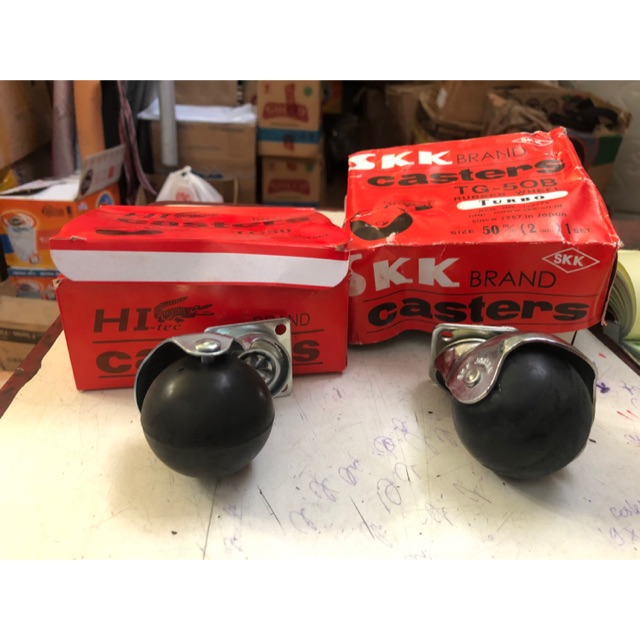 1 set (4pcs) Roda kursi / meja / sofa / divan