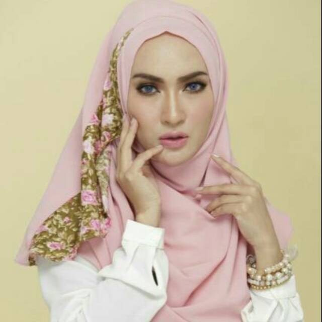 Instan rheina by ivory hijab