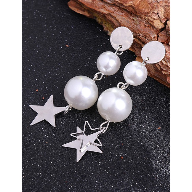 LRC Anting Tusuk Fashion Gold Color Pearl Decorated Earrings