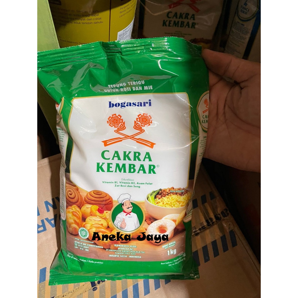 

Tepung terigu Bogasari Cakra Kembar 1kg