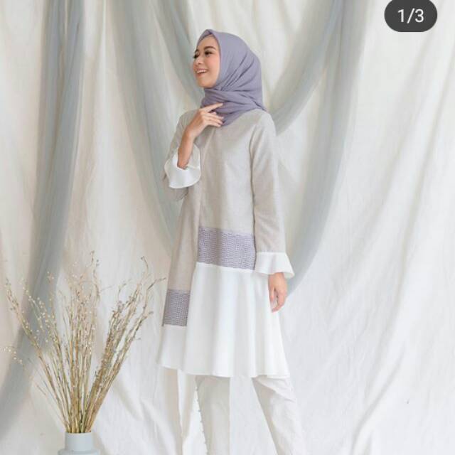 Clemira tunik L wearing klamby