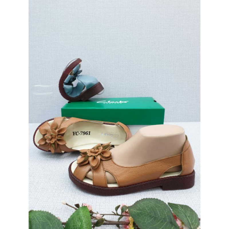Sepatu Clarks Yc-7961Terbuka Amazon / Sepatu wanita clarks RG-7961