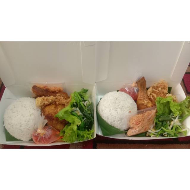 

Paket nasi ayam goreng