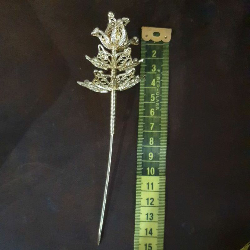 tusuk seruni