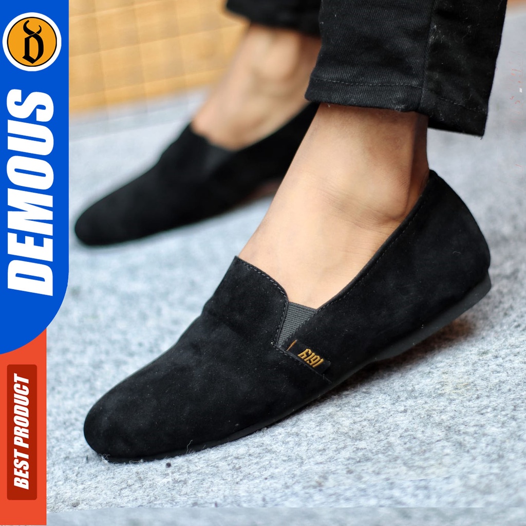 Sepatu Slip On Pria Sepatu Casual Pria Kulit Suede Kerja Kantor Kuliah Kondangan Sepatu Slop Pria Sepatu Hitam Pria DEMOUS CHORD