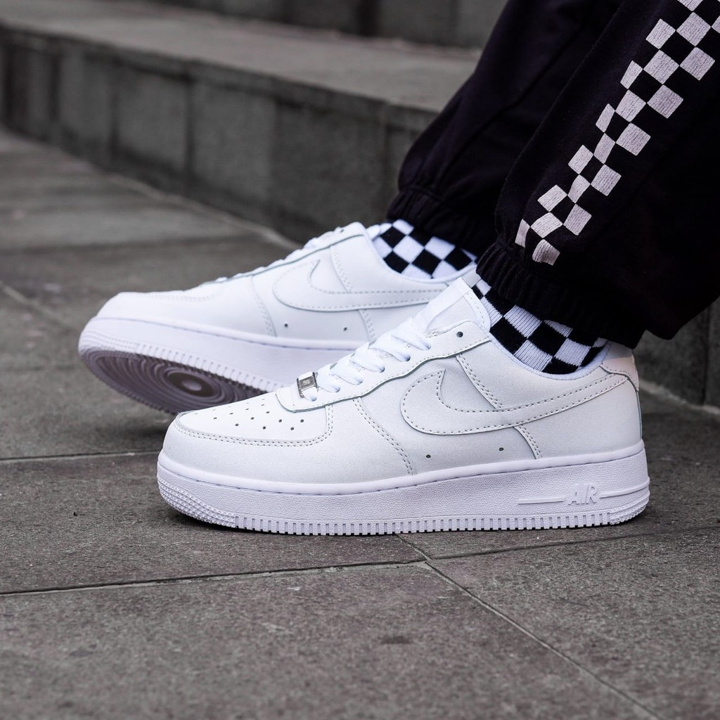 SEPATU NIKE AF1 TRIPLE WHITE (BNWB)