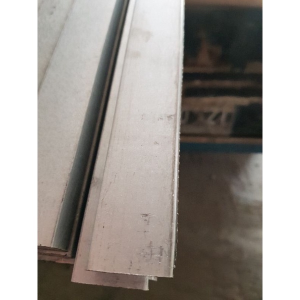 GARANSI (NCIS) BESI HOLLOW GALVANIS POLOS 4X4/ 2X4 0,5 MM/ HOLO PLAFON PVC 4 X 4/ 2 X 4 0.5MM 0,5MM