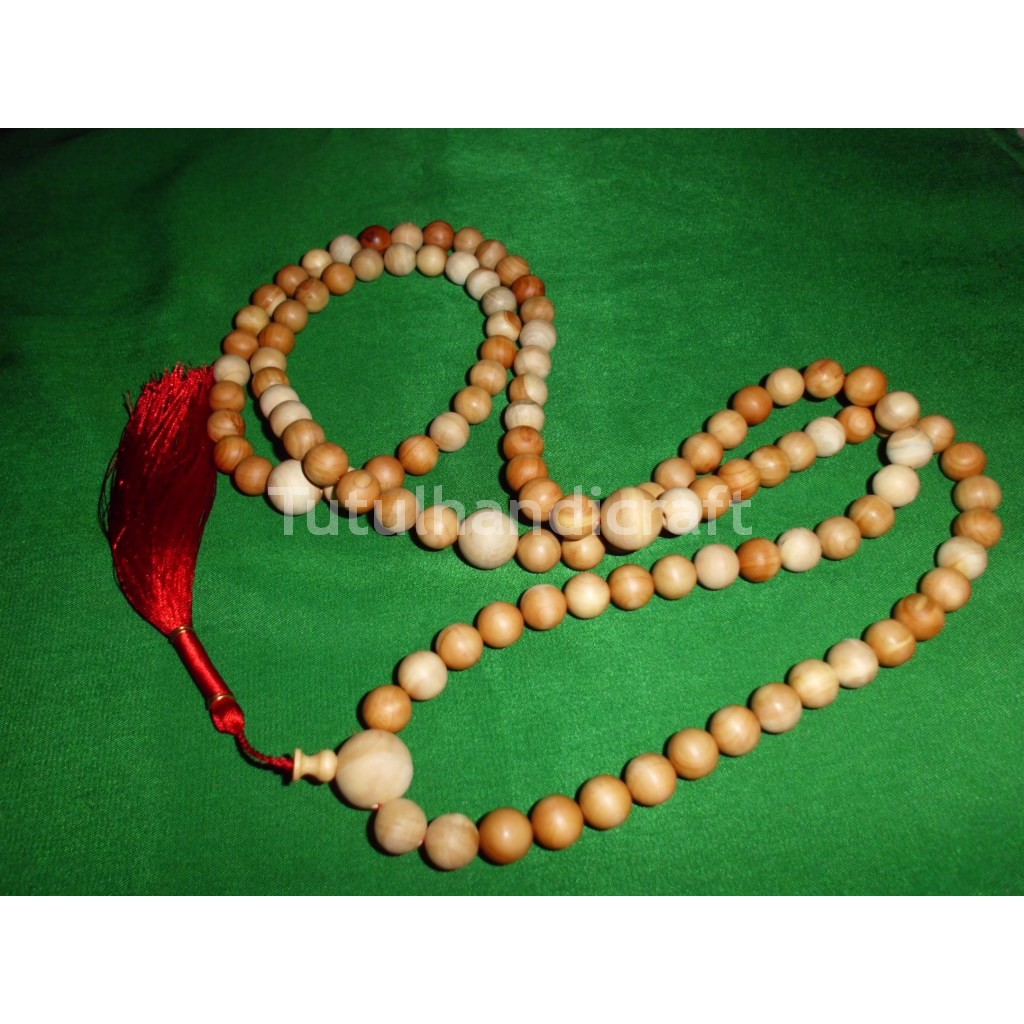 Tasbih Bhuda KAYU CENDANA MERAH PAPUA Ukuran 108+12 mm