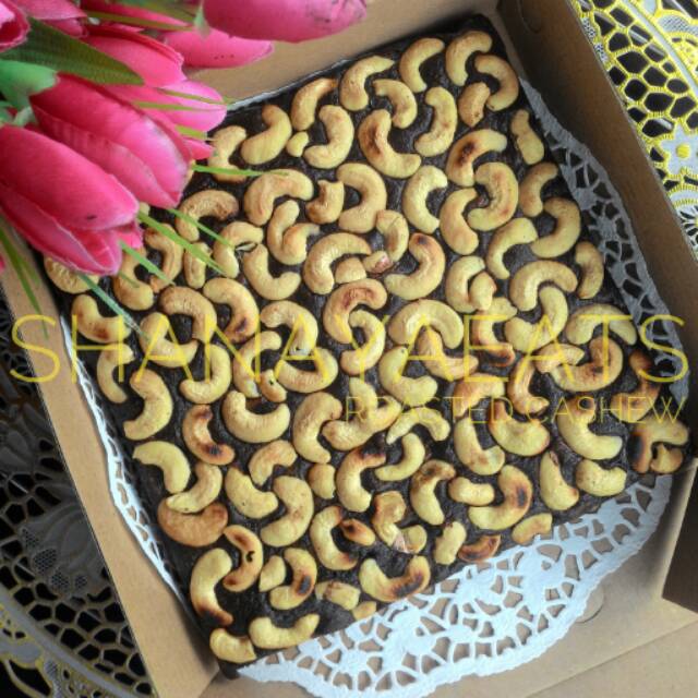 

Brownies Panggang Shanaya Eats Cashew