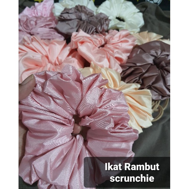 ikat rambut scrunchie [ besar ]