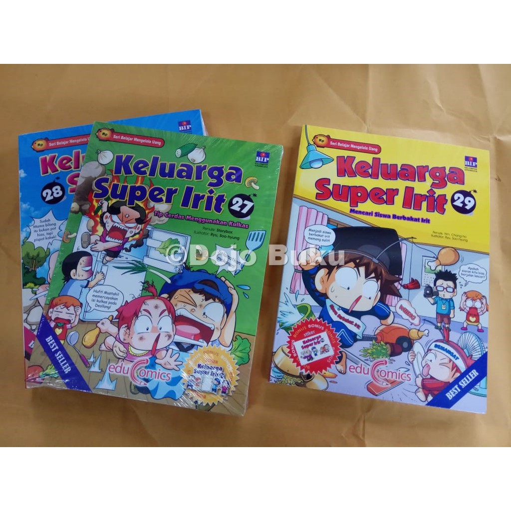 Buku Educomics : Seri Keluarga Super Irit