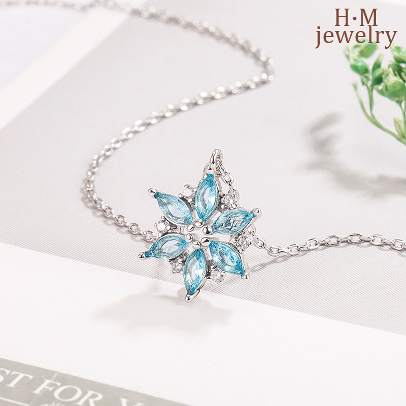 Kalung Rantai Liontin Snowflake Hias Kristal Imitasi Simple Mewah Untuk Wanita / Hadiah Ulang Tahun