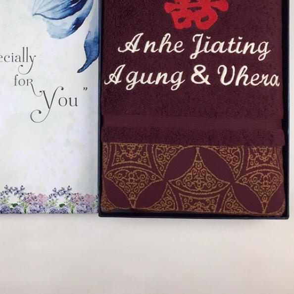 

Hard Box Kotak Handuk Seserahan Pernikahan