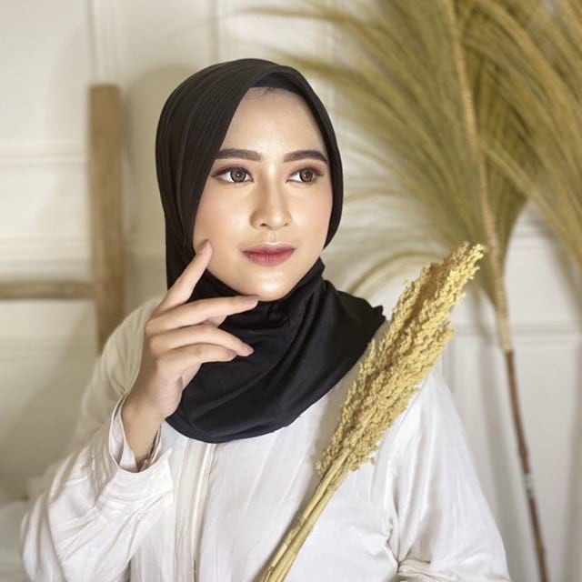 Hijab Bergo Jilbab Kerudung volly Sport Olahraga / hijab instan sehari-hari bahan Jersey