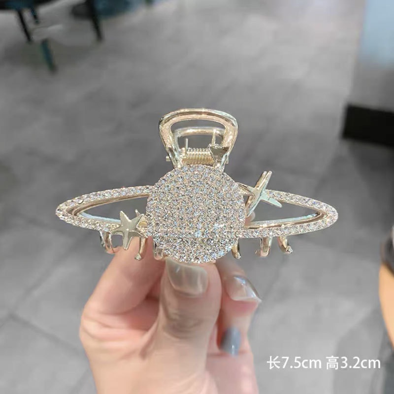 Jepit Rambut Bentuk Hiu Aksen Mutiara Dan Berlian Imitasi Bahan metal Gaya Korea
