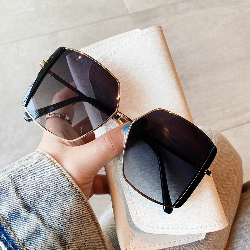 Papaozhu Chic Oversized Square Kacamata Hitam Untuk Wanita UV400 Tabir Surya Fotografi Sunglass Eyewear