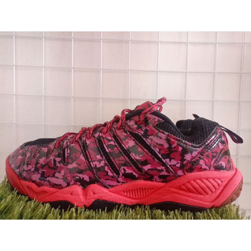 Sepatu Lining Camo Limited Second Original (Pesanan om Budi diandra Bengkulu)