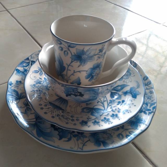 Dinner set Sango 16 pcs tipe flower