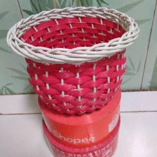 Pot anyaman rotan sintetis bentuk gendok Shopee Indonesia Pot anyaman rotan sintetis bentuk gendok Shopee Indonesia