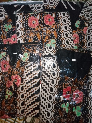 Batik Couple Keluarga (3 Warna) Gamis Busui Motif Modang Kembang Batik Keluarga Seragam Gamis Cardy