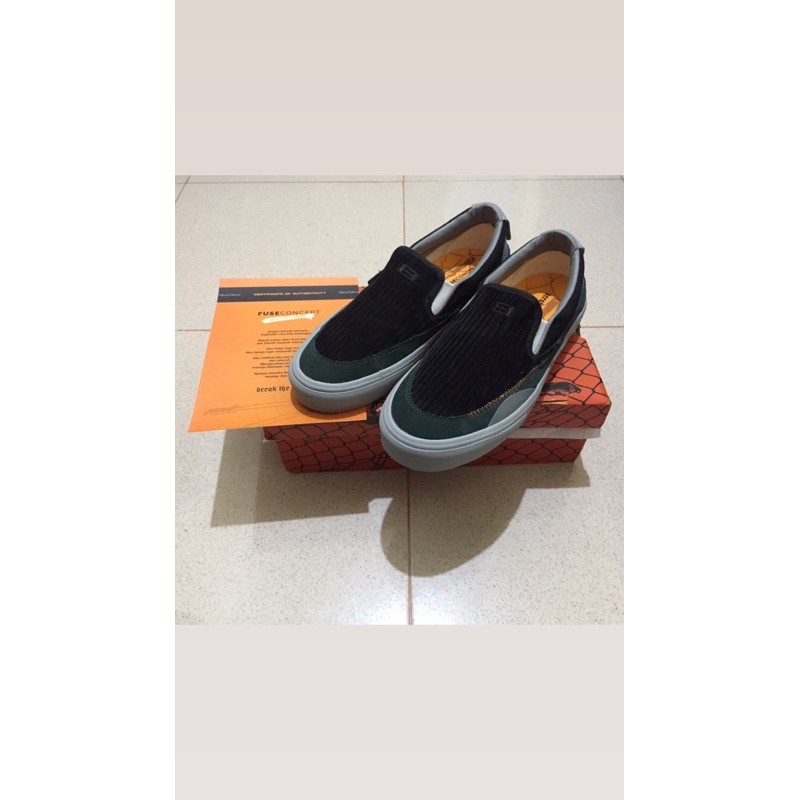 Sepatu Fuse Concept x Nevertoolavish