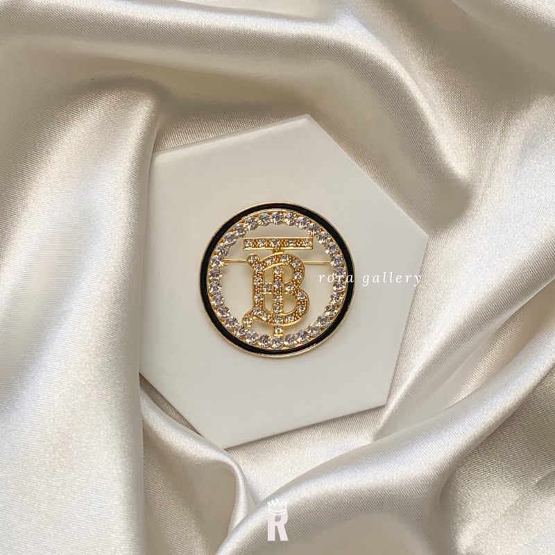 Rora PART 1 NEW BROOCH | BROS BUTTONSCARVES | Rora Gallery-Circle 1 gold