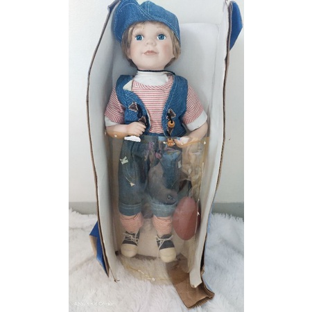 Porcelain Doll Preloved