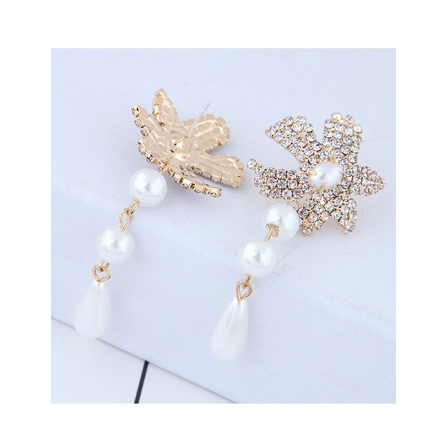 LRC Anting Tusuk Fashion Gold Starfish Pearl Stud Earrings A57890