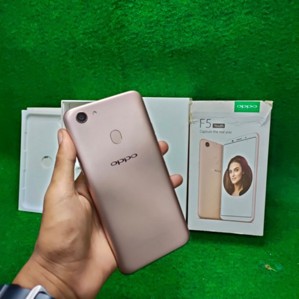 Dijual OPPO F5 YOUTH RAM 3/32GB SECOND Berkualitas