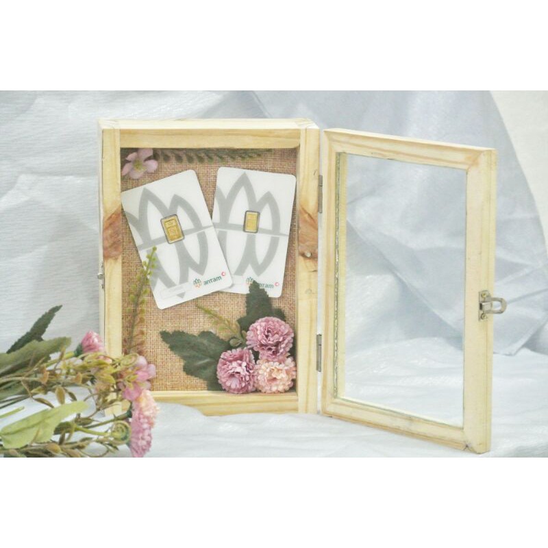 

Box kayu logam mulia custom