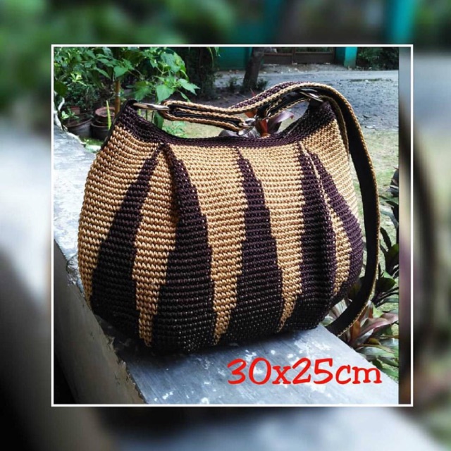 Tas rajut hobo menara