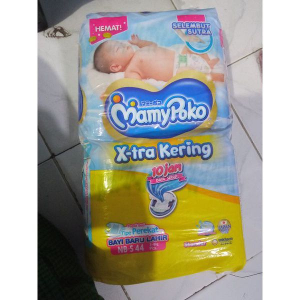 Pempers Mamypoko NB-S 44 tipe perekat
