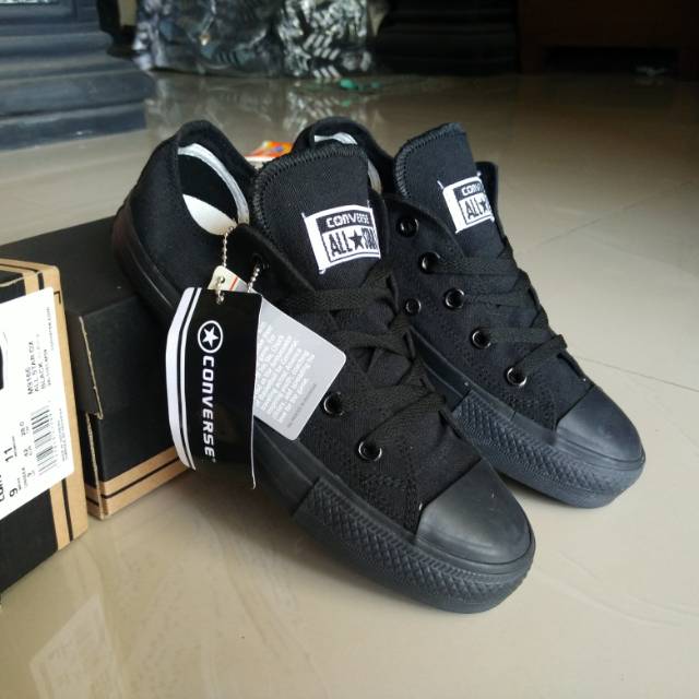 Converse Full Black / Sepatu Converse hitam