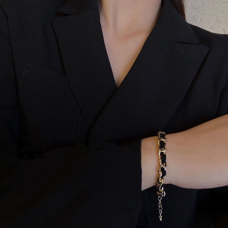 YEEZII Gelang Rantai Emas Warna Hitam Untuk Wanita