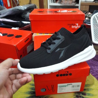  Sepatu  Running  DIADORA  ORIGINAL Taddeo Black Sepatu  Pria 